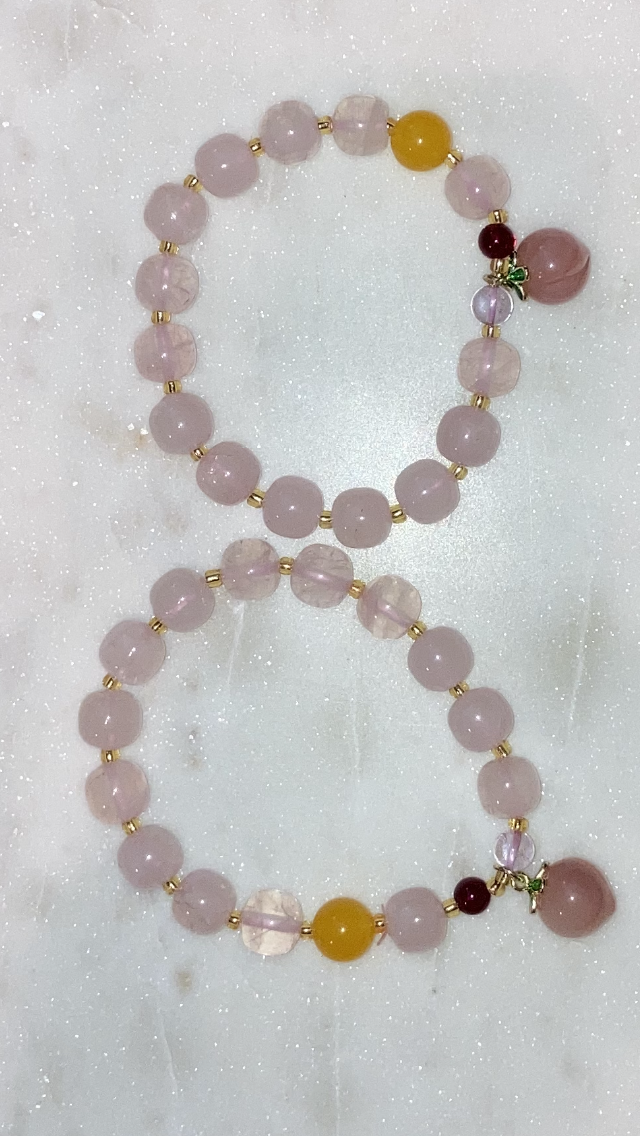 Yan Yuan Agate w/Peach Charm