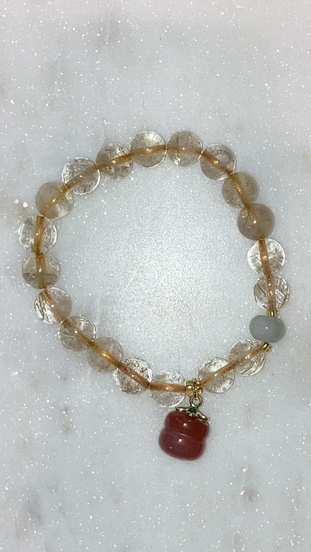 Golden Rutile w/Yan Yuan Agate Charm