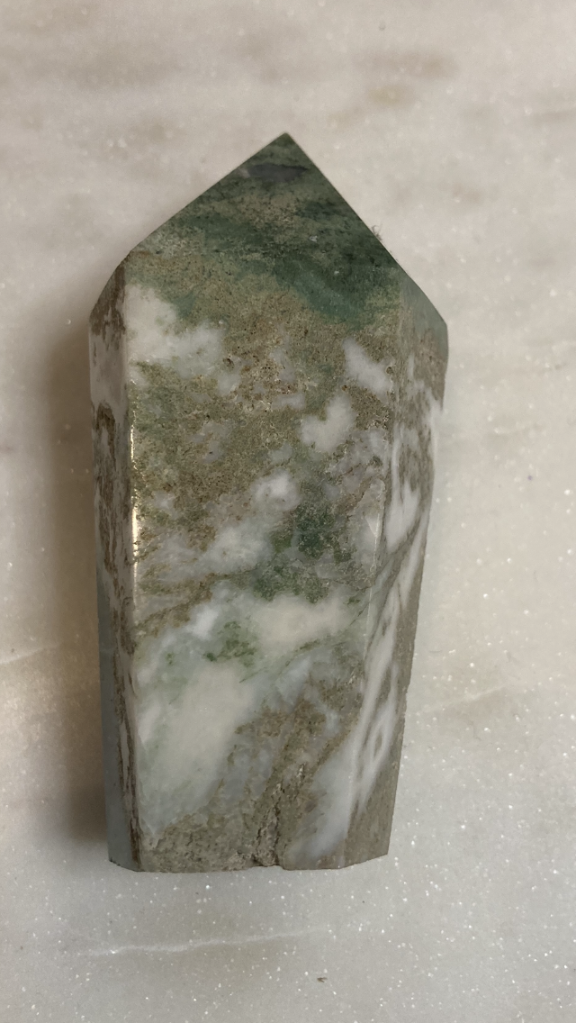 Moss Agate Cupcake Point